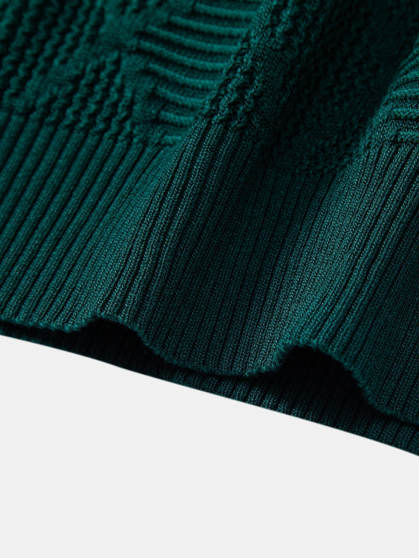 Rhombus Textured Zip Up Knitted Polo Shirt & Slim Fit Tapered Trousers